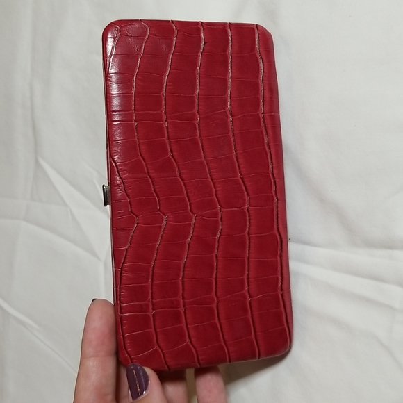 Red Clutch Wallet GUC - Picture 9 of 9